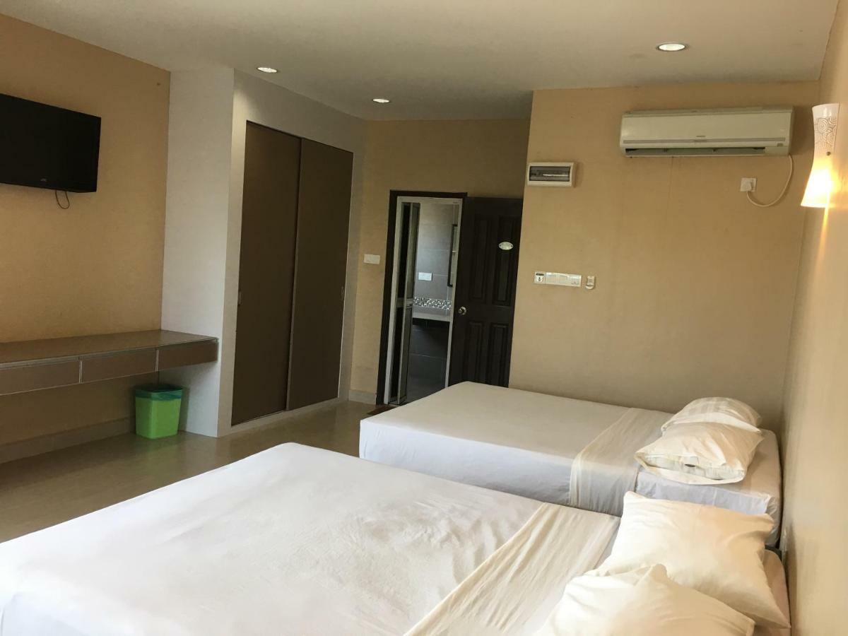 Pantai Guesthouse กวนตัน ภายนอก รูปภาพ